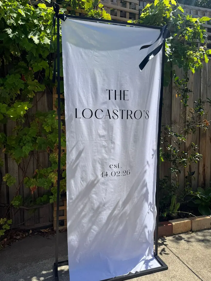 Modern welcome banner at an engagement